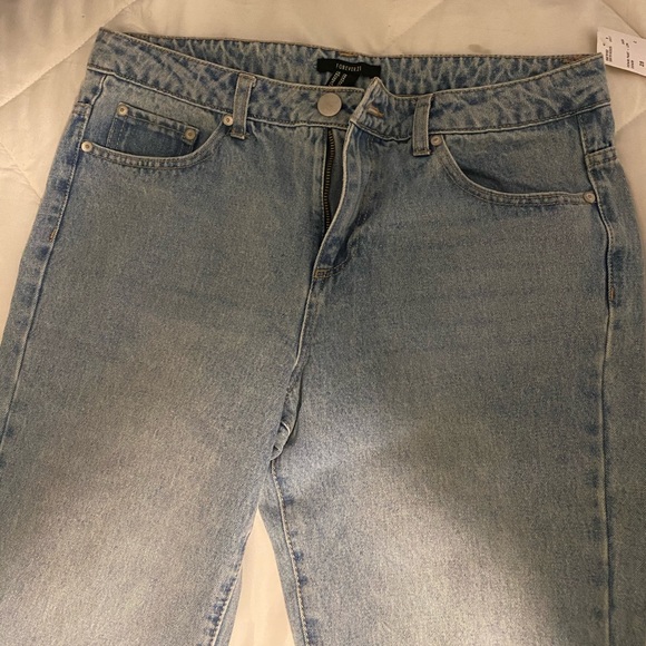 Jeans - Picture 1 of 3